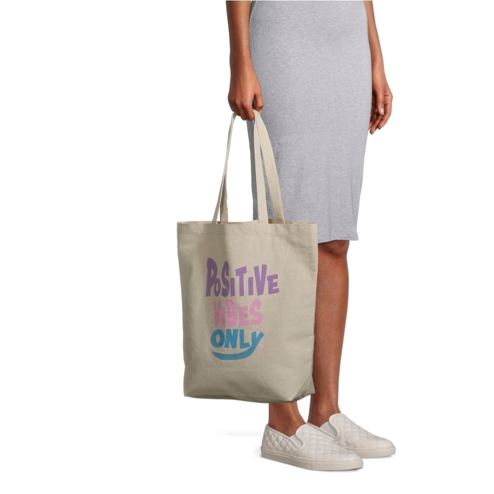 NEW Color Text Tote - Picture 5 of 5